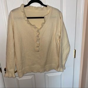 Cream sweater w/ gorgeous buttons